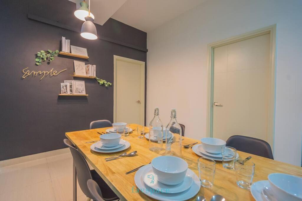 Cozy 3 Bedrooms - 2 Parkings - Jalan Ampang For 7 * Kuala Lumpur