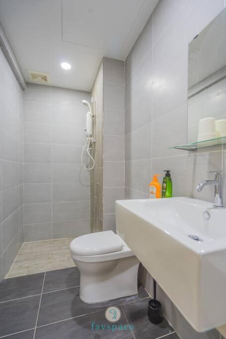Pangsapuri Cozy 3 Bedrooms - 2 Parkings - Jalan Ampang For 7